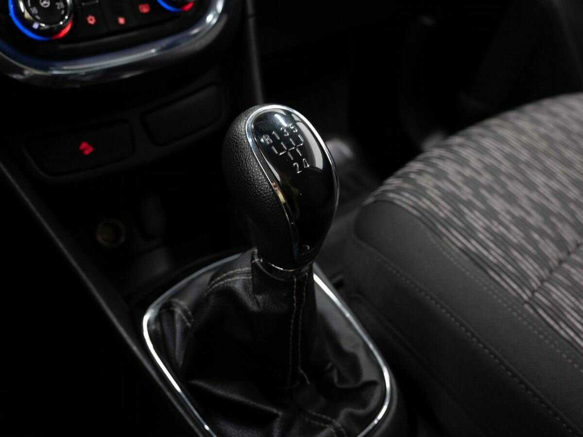 Opel Mokka с пробегом — 2013 год. Фото: #21