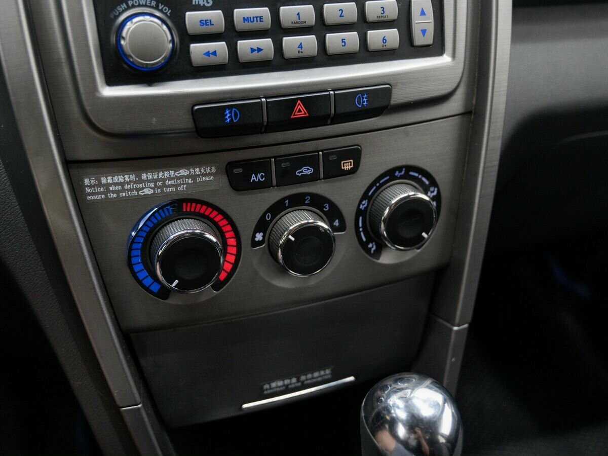 Chery Tiggo (T11) с пробегом — 2015 год. Фото: #18