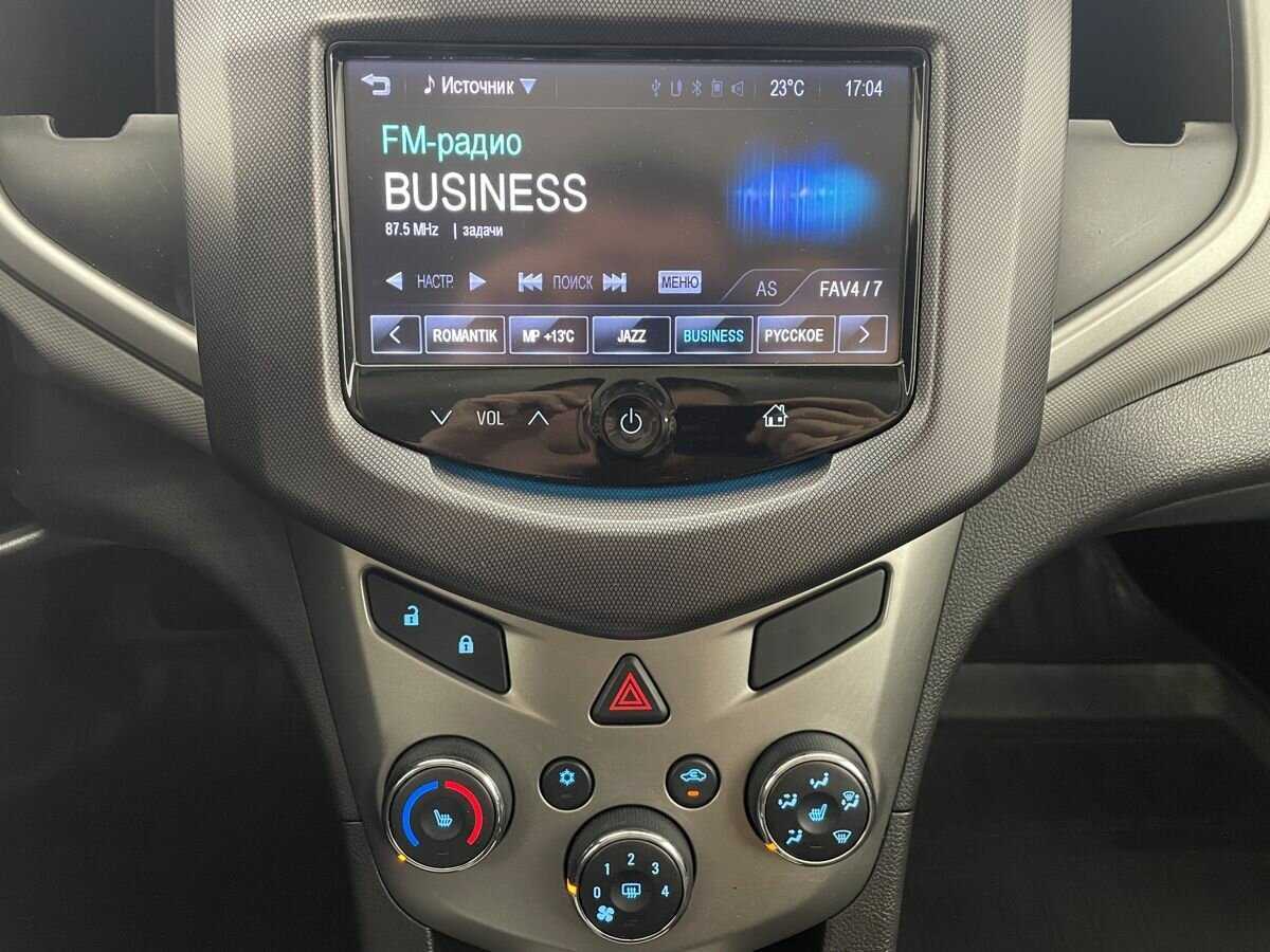 Chevrolet Aveo с пробегом — 2014 год. Фото: #10