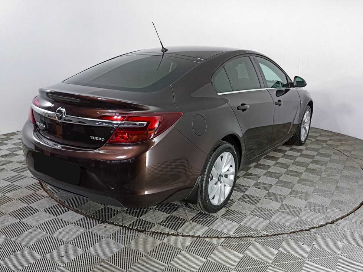 Opel Insignia с пробегом — 2014 год. Фото: #4