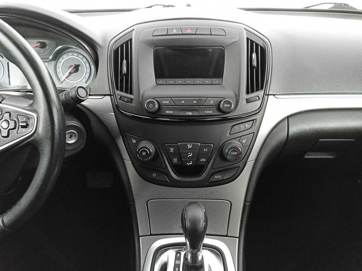 Opel Insignia с пробегом — 2014 год. Фото: #12