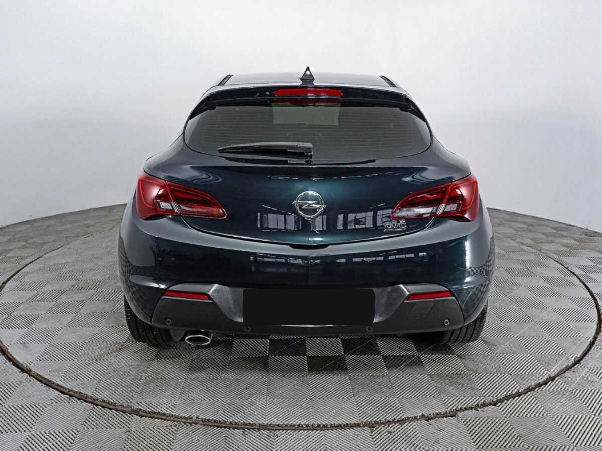 Opel Astra с пробегом — 2014 год. Фото: #5