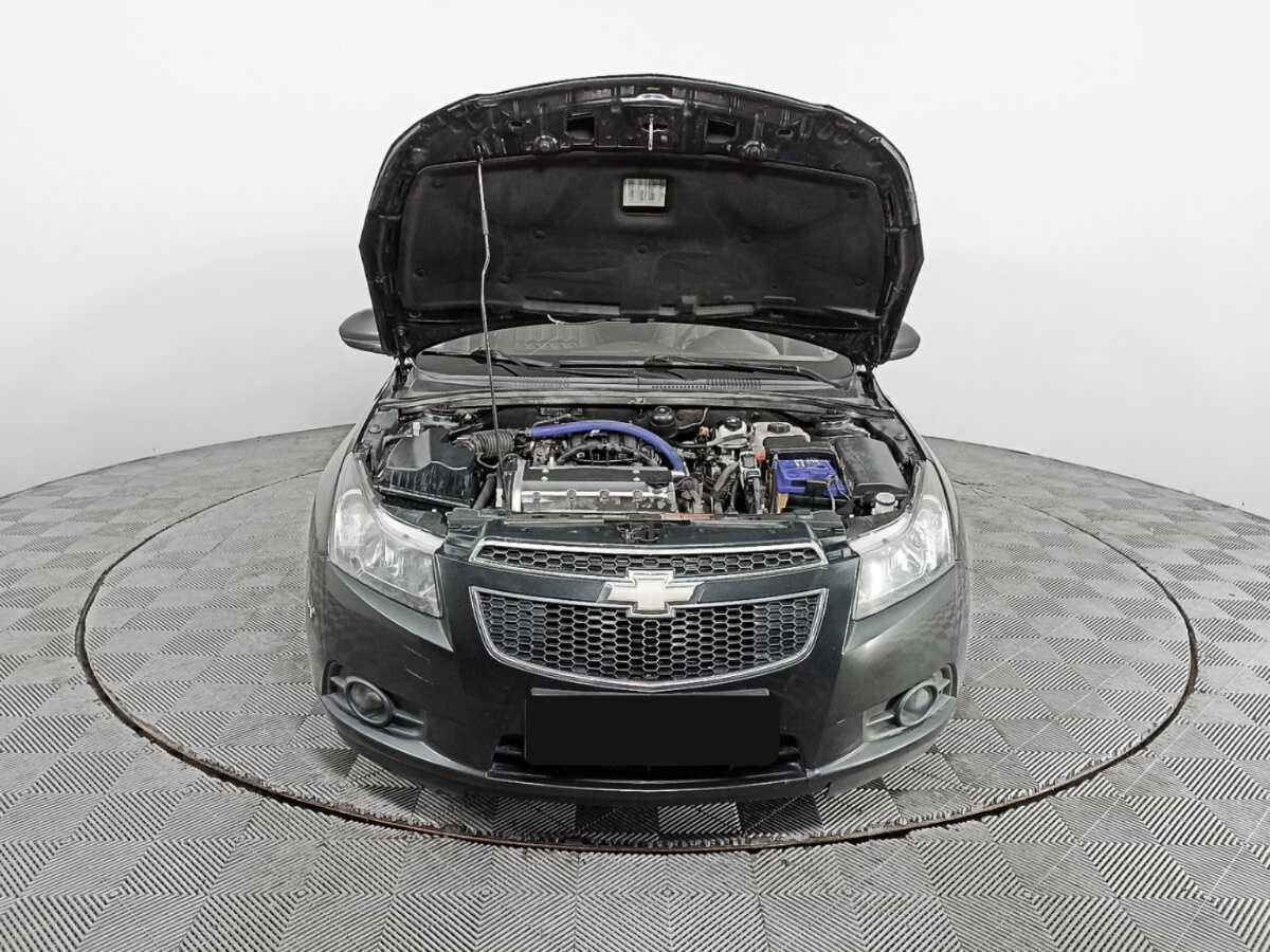 Chevrolet Cruze с пробегом — 2012 год. Фото: #6