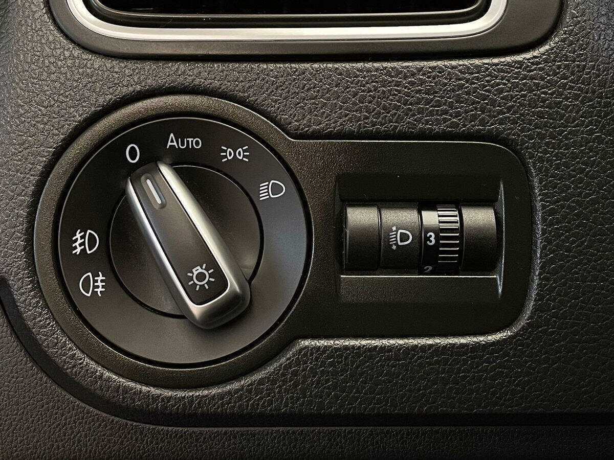 Volkswagen Polo с пробегом — 2018 год. Фото: #13