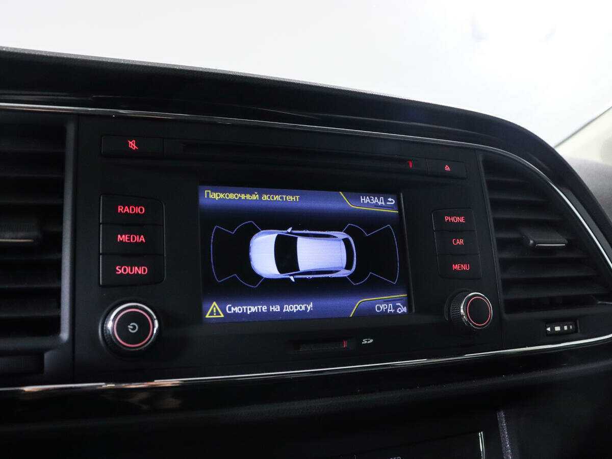 SEAT Leon с пробегом — 2013 год. Фото: #17