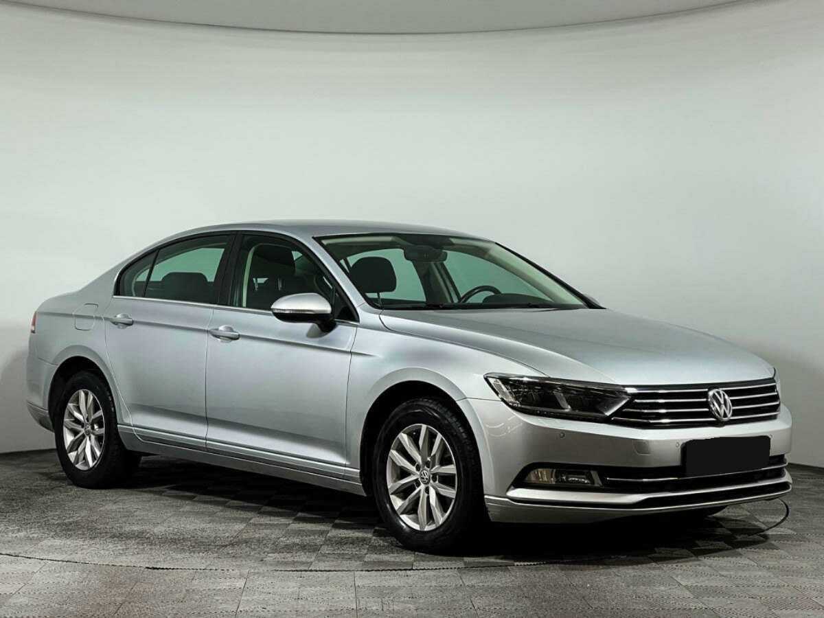 Volkswagen Passat с пробегом — 2016 год. Фото: #2