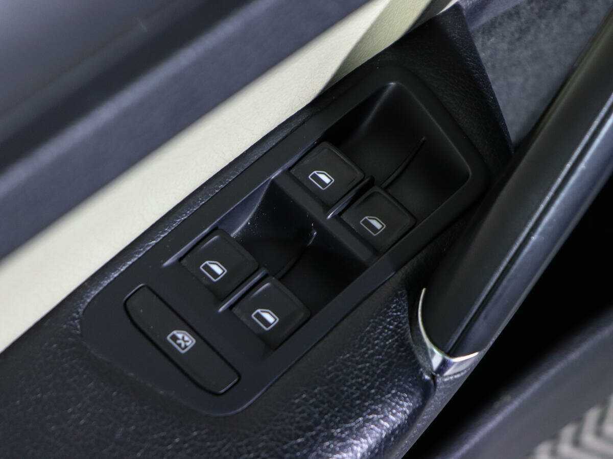 Volkswagen Golf с пробегом — 2013 год. Фото: #16