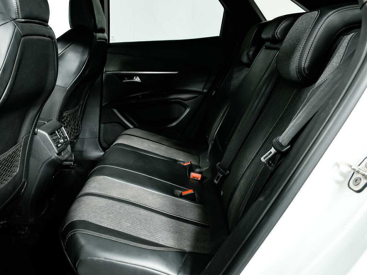 Peugeot 3008 с пробегом — 2017 год. Фото: #10