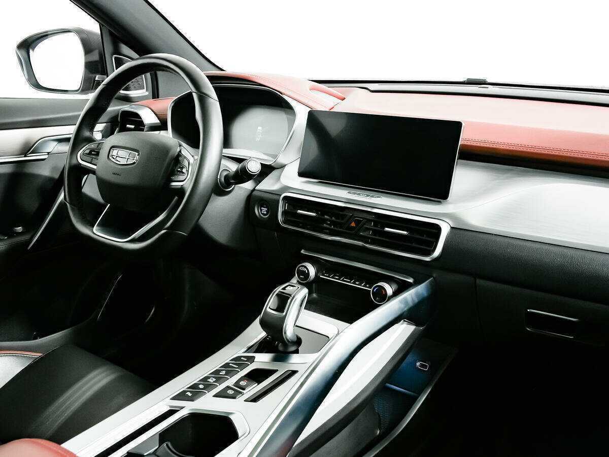 Geely Coolray с пробегом — 2022 год. Фото: #8