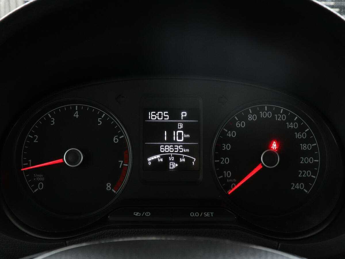 Volkswagen Polo с пробегом — 2019 год. Фото: #10