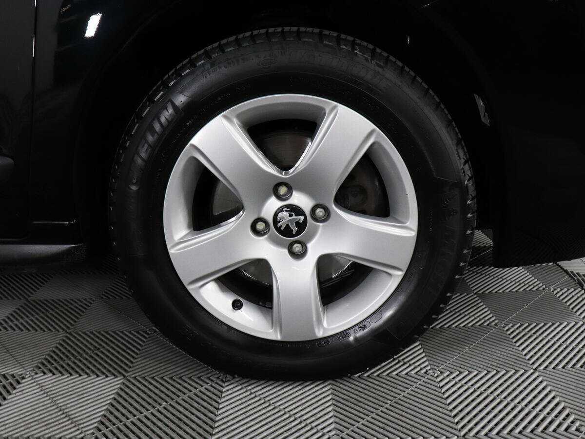 Peugeot 3008 с пробегом — 2016 год. Фото: #8