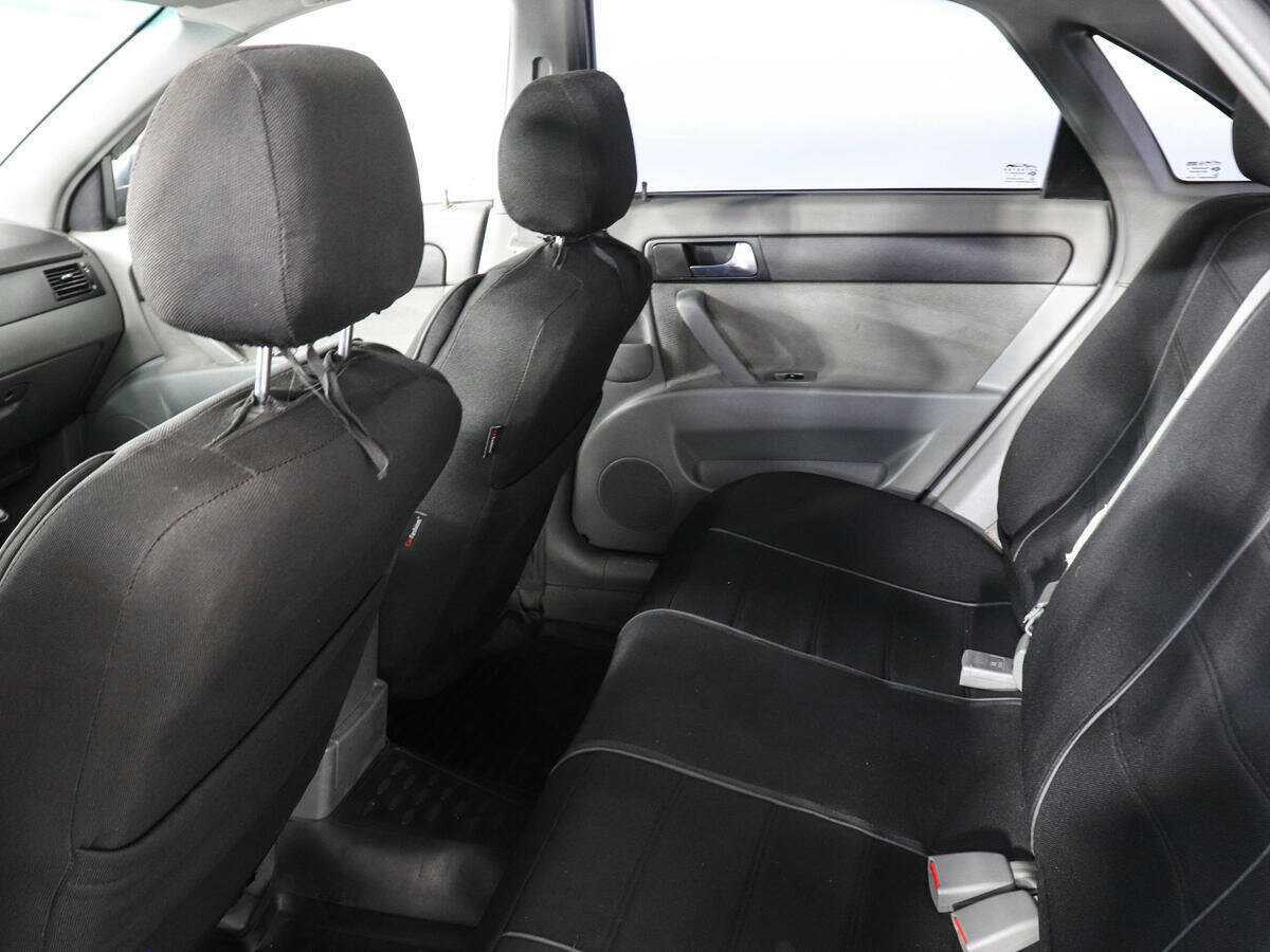 Daewoo Gentra с пробегом — 2015 год. Фото: #7