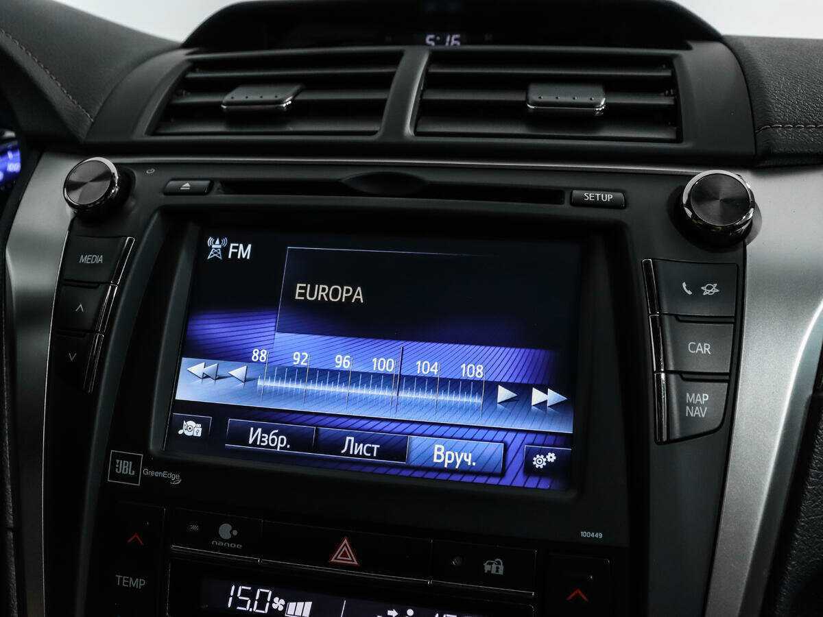 Toyota Camry с пробегом — 2015 год. Фото: #15