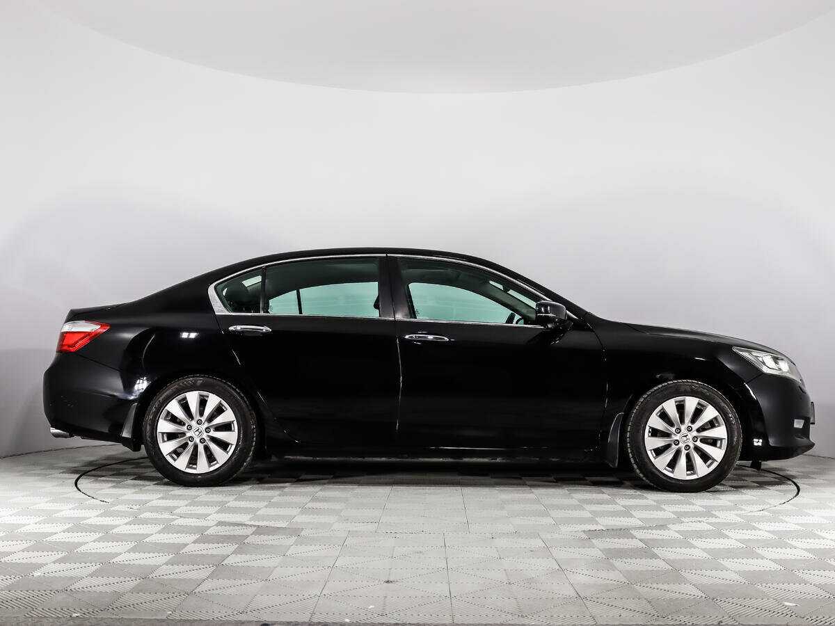 Honda Accord с пробегом — 2013 год. Фото: #3