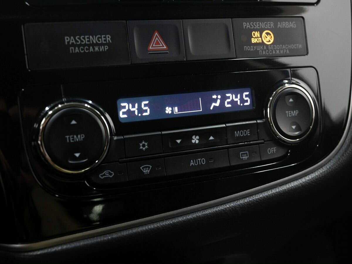 Mitsubishi Outlander с пробегом — 2016 год. Фото: #22