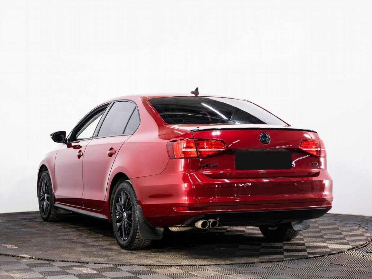 Volkswagen Jetta с пробегом — 2016 год. Фото: #3
