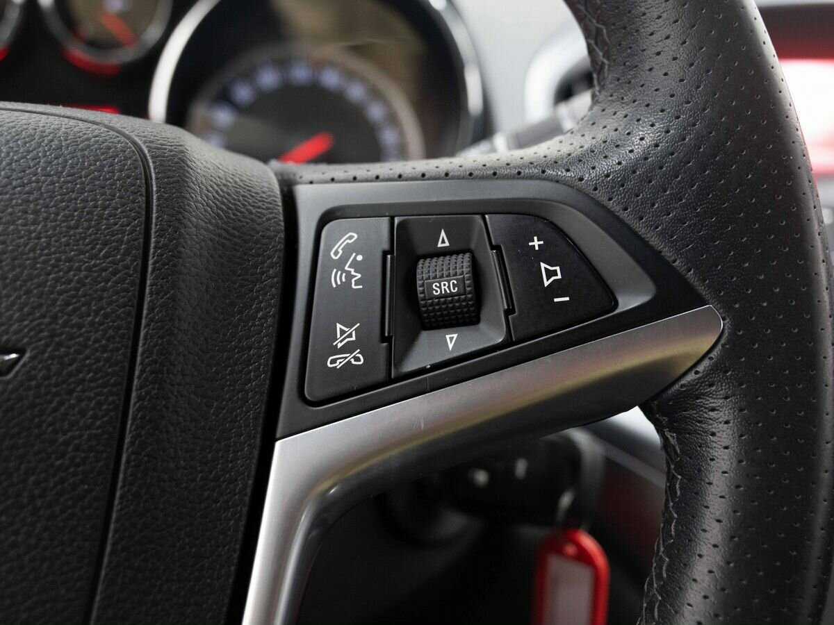 Opel Astra с пробегом — 2012 год. Фото: #15