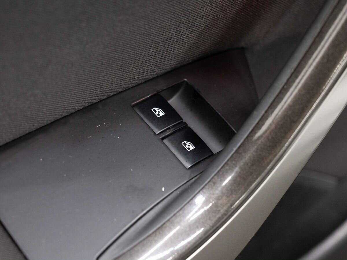 Opel Astra с пробегом — 2013 год. Фото: #16