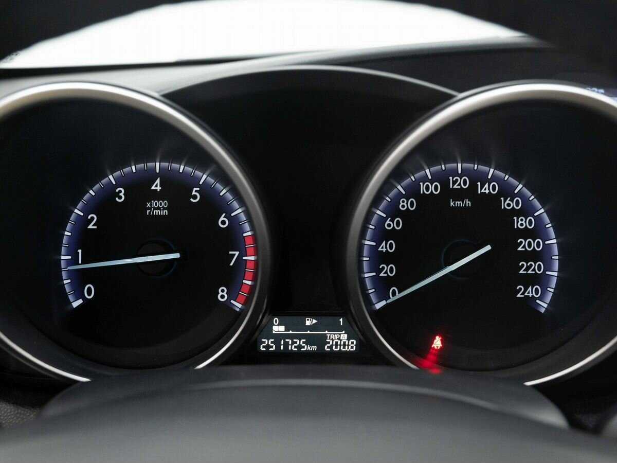 Mazda 3 с пробегом — 2012 год. Фото: #17