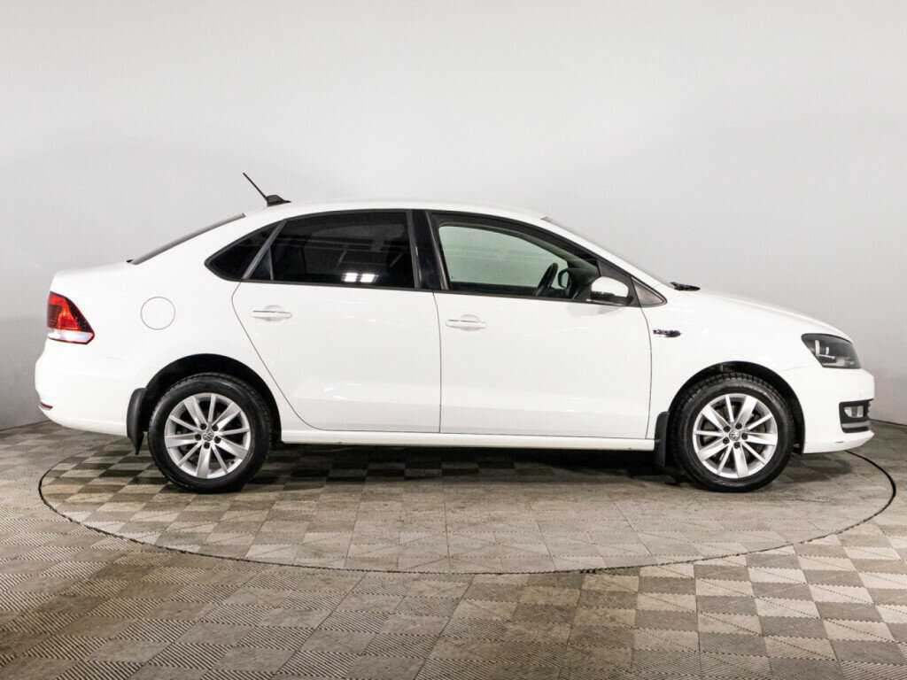 Volkswagen Polo с пробегом — 2017 год. Фото: #3
