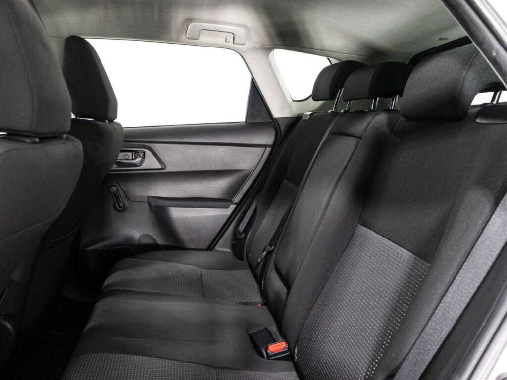 Toyota Auris с пробегом — 2014 год. Фото: #9