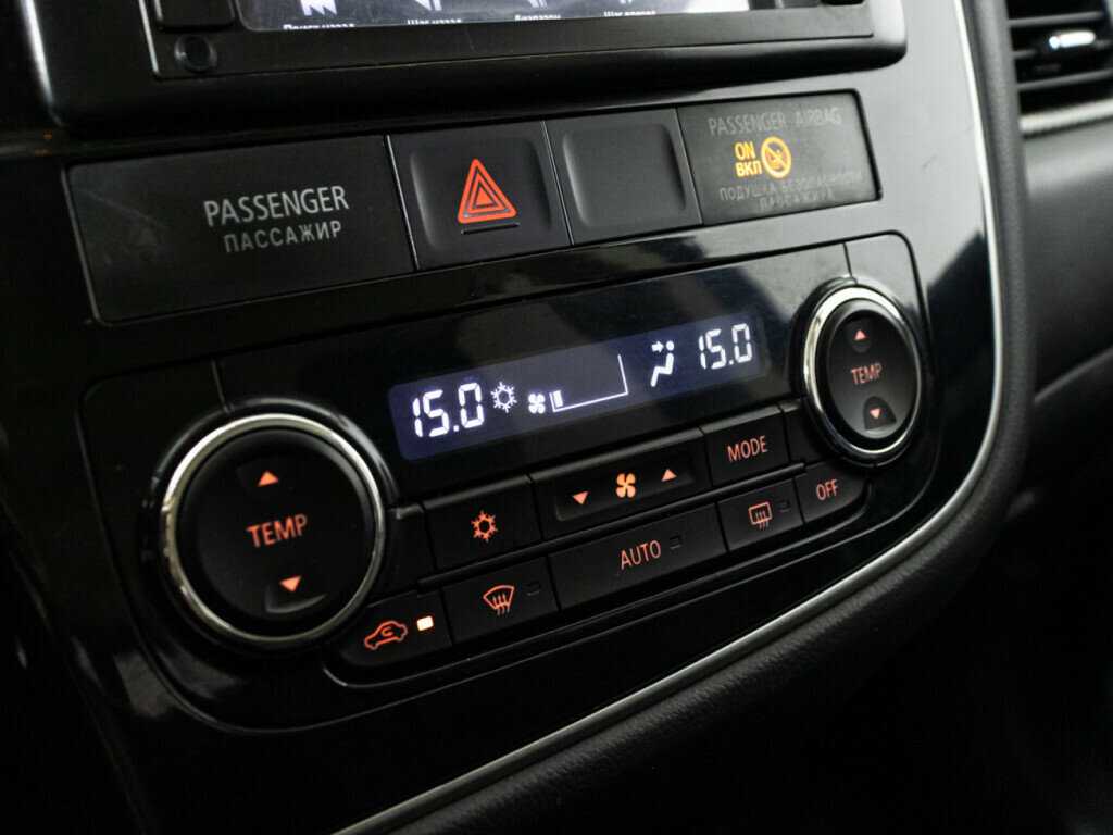 Mitsubishi Outlander с пробегом — 2013 год. Фото: #14