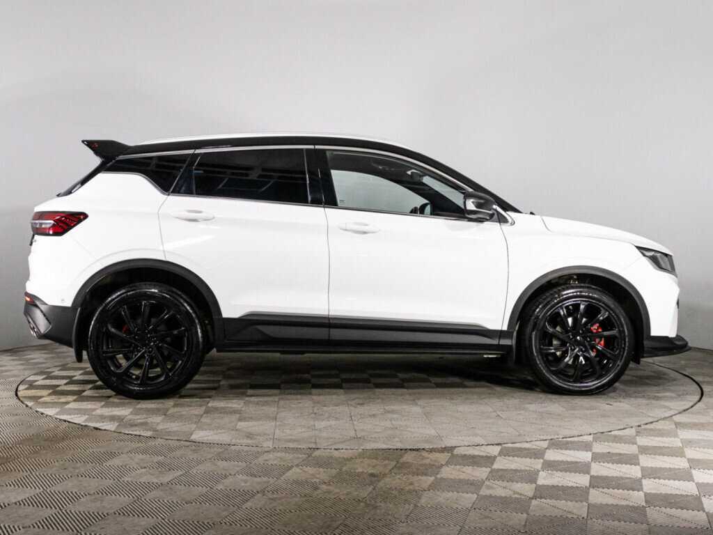 Geely Coolray с пробегом — 2022 год. Фото: #3