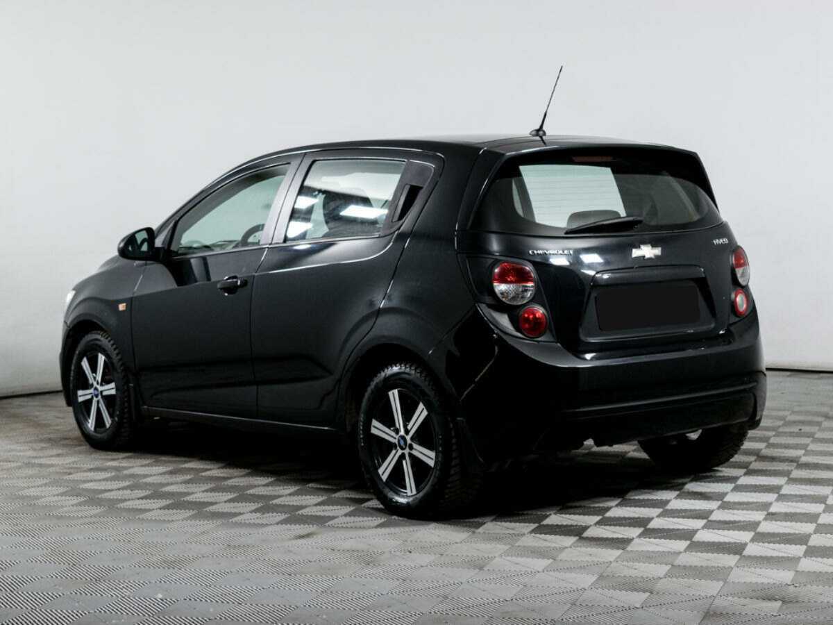 Chevrolet Aveo с пробегом — 2012 год. Фото: #5