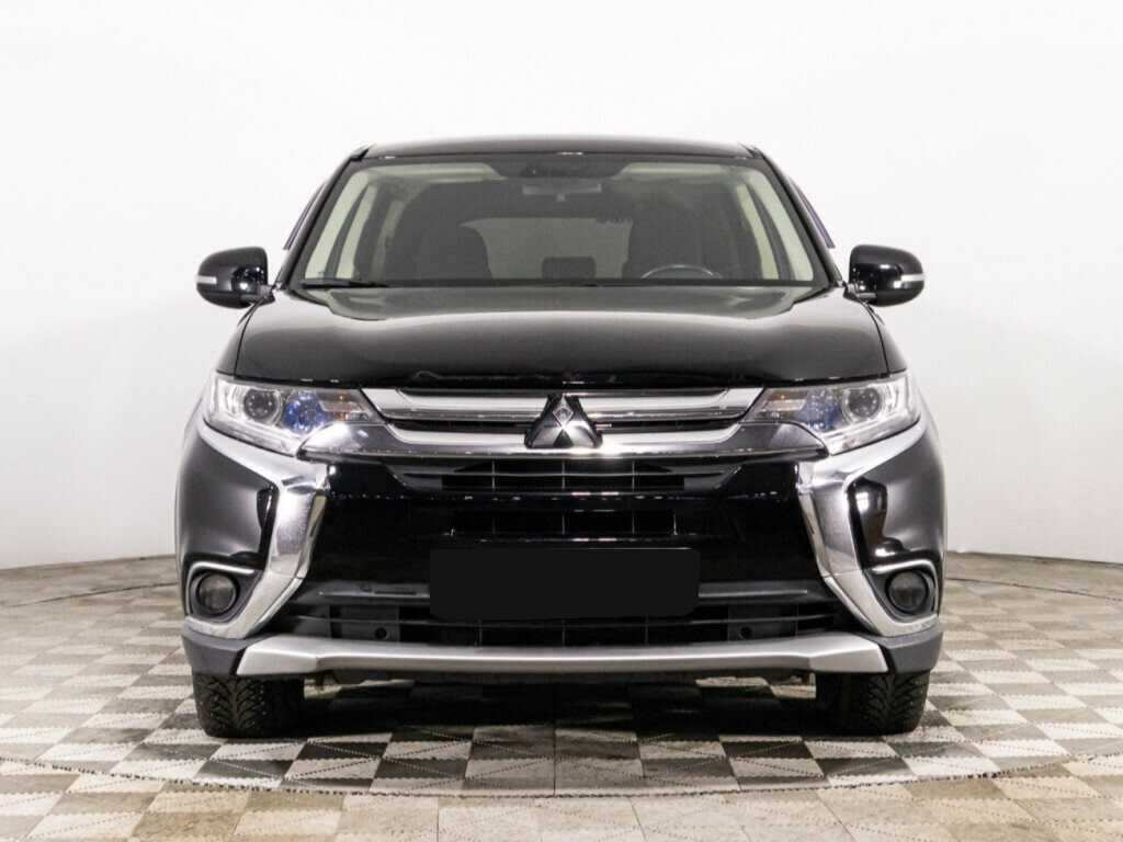 Mitsubishi Outlander с пробегом — 2017 год. Фото: #1