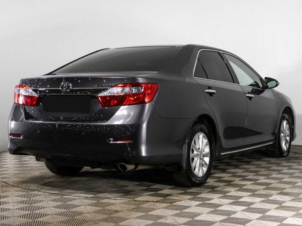 Toyota Camry с пробегом — 2012 год. Фото: #4