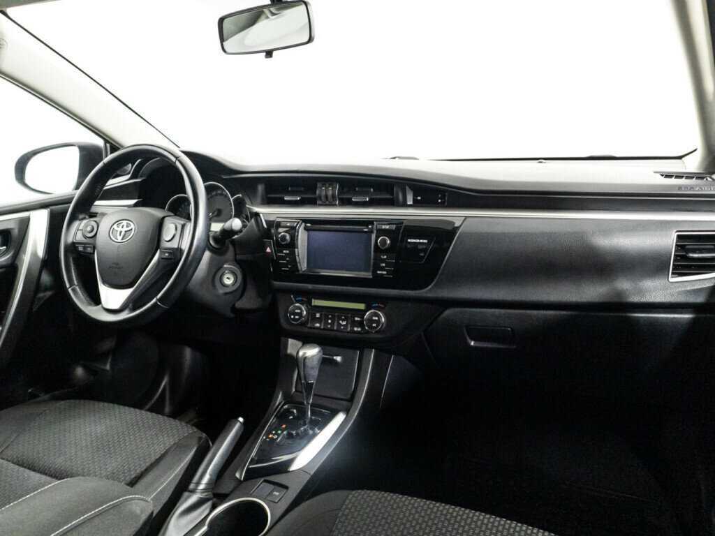 Toyota Corolla с пробегом — 2014 год. Фото: #8