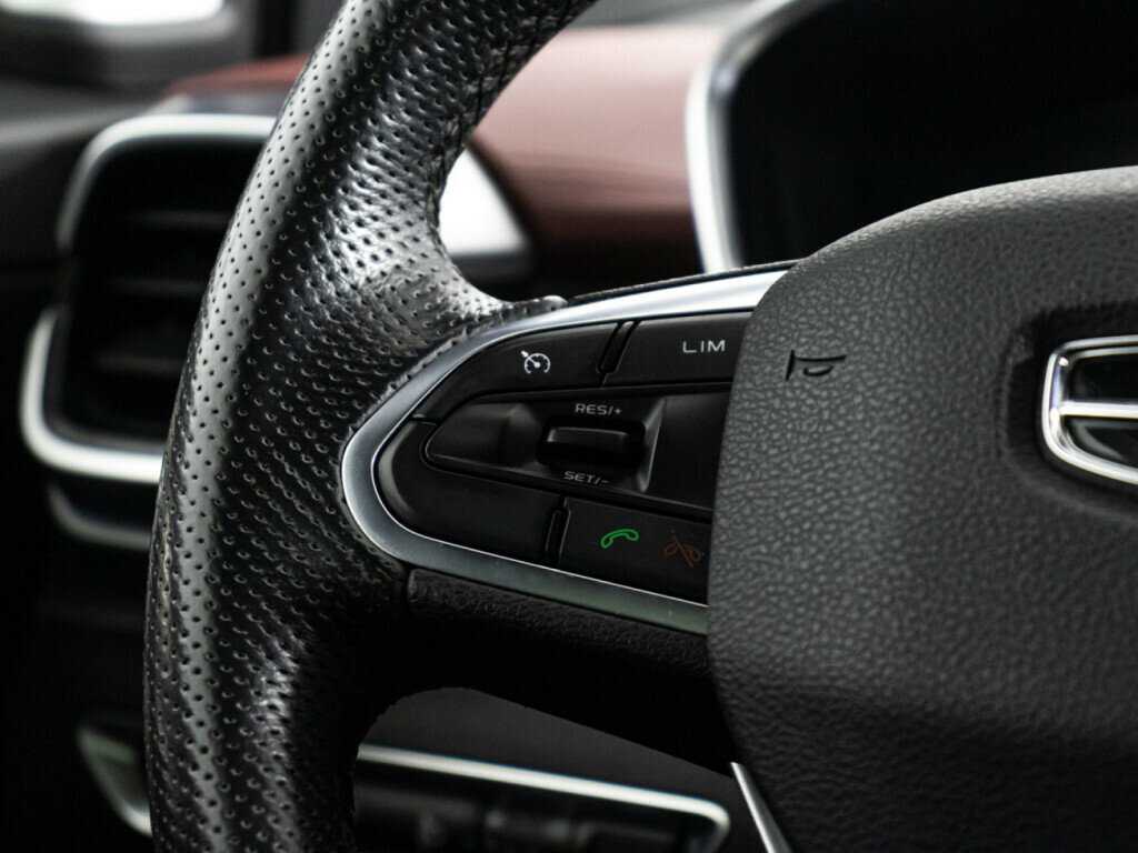 Geely Coolray с пробегом — 2021 год. Фото: #19