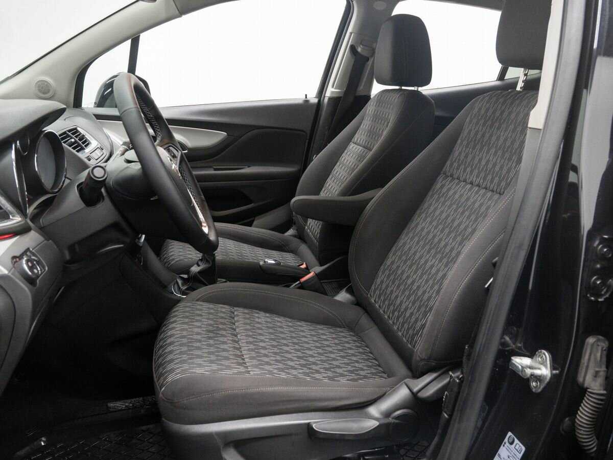 Opel Mokka с пробегом — 2012 год. Фото: #13