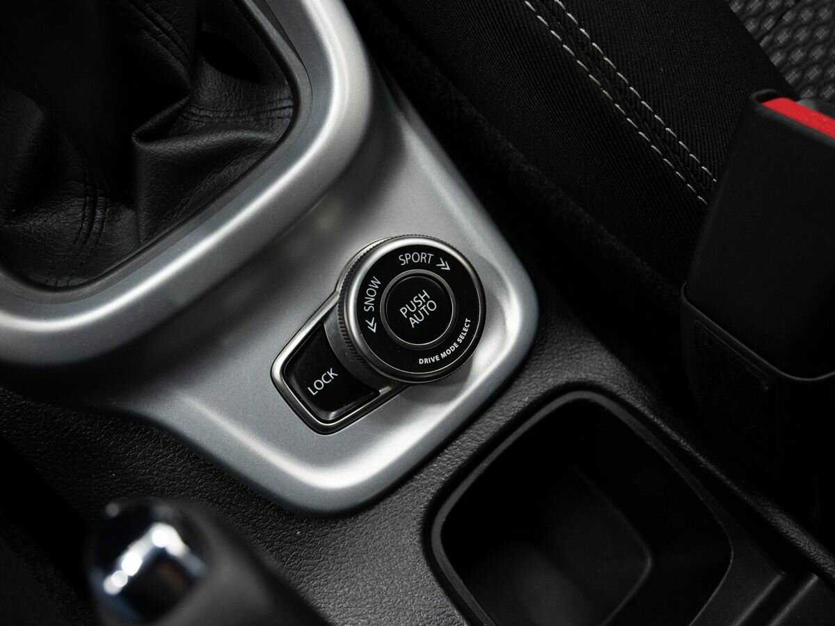 Suzuki Vitara с пробегом — 2015 год. Фото: #18