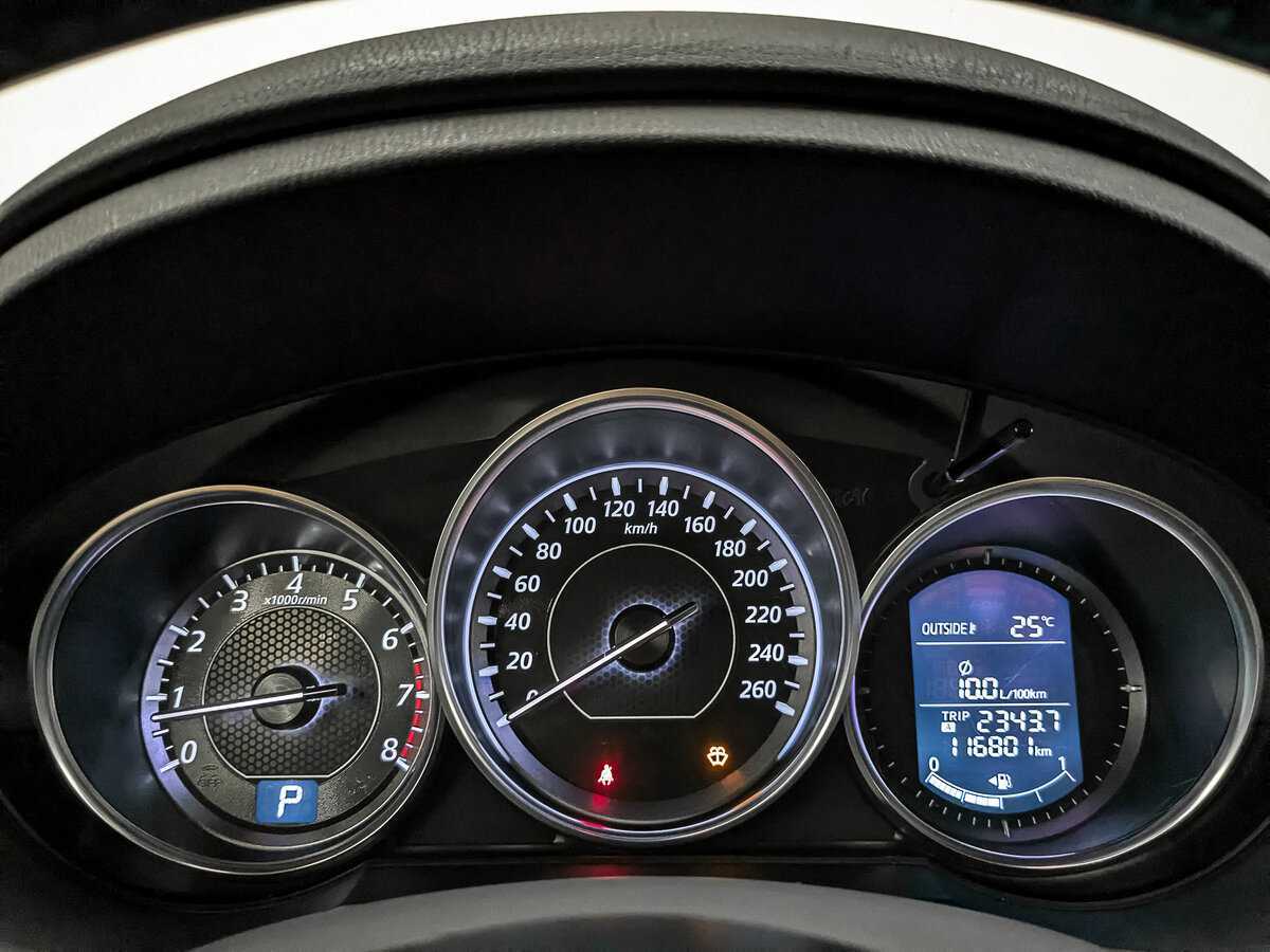 Mazda 6 с пробегом — 2013 год. Фото: #15