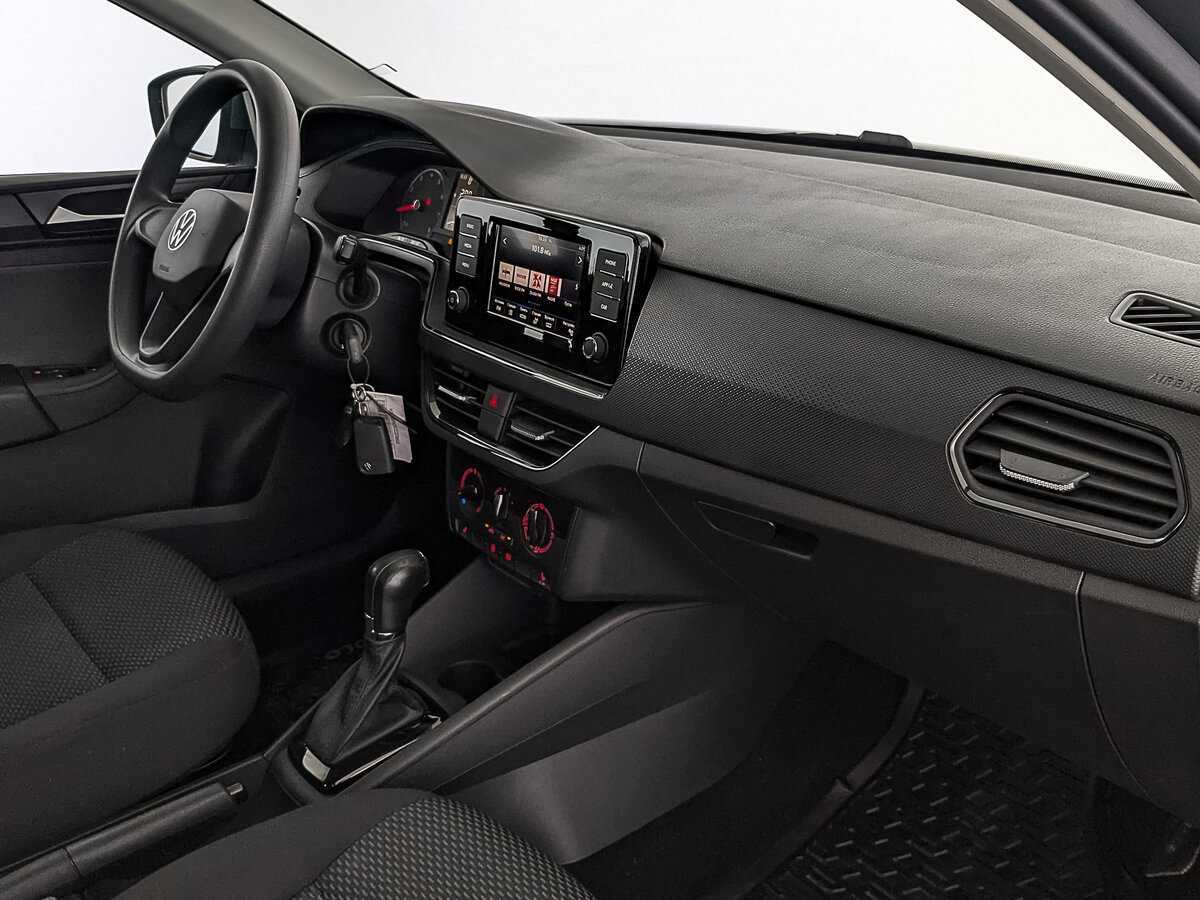 Volkswagen Polo с пробегом — 2021 год. Фото: #10