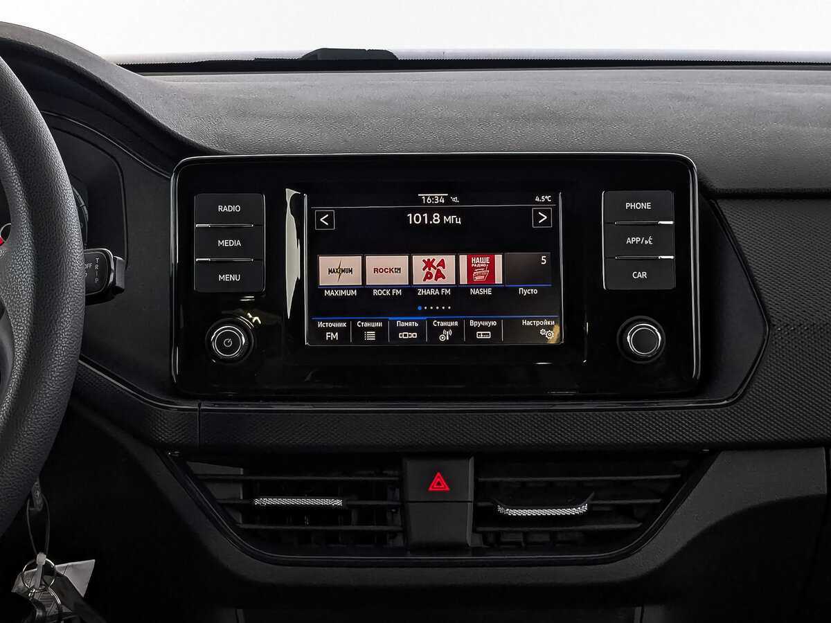 Volkswagen Polo с пробегом — 2021 год. Фото: #14