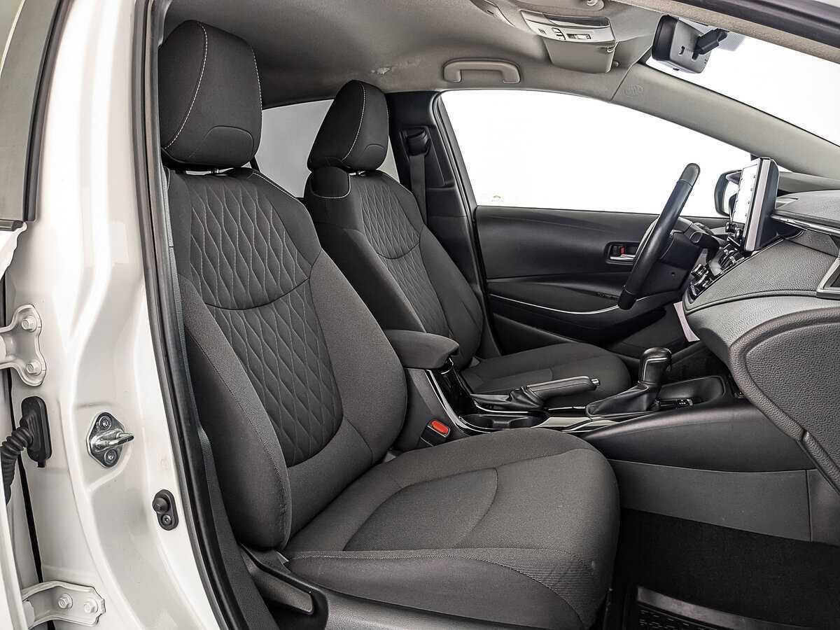 Toyota Corolla с пробегом — 2019 год. Фото: #20