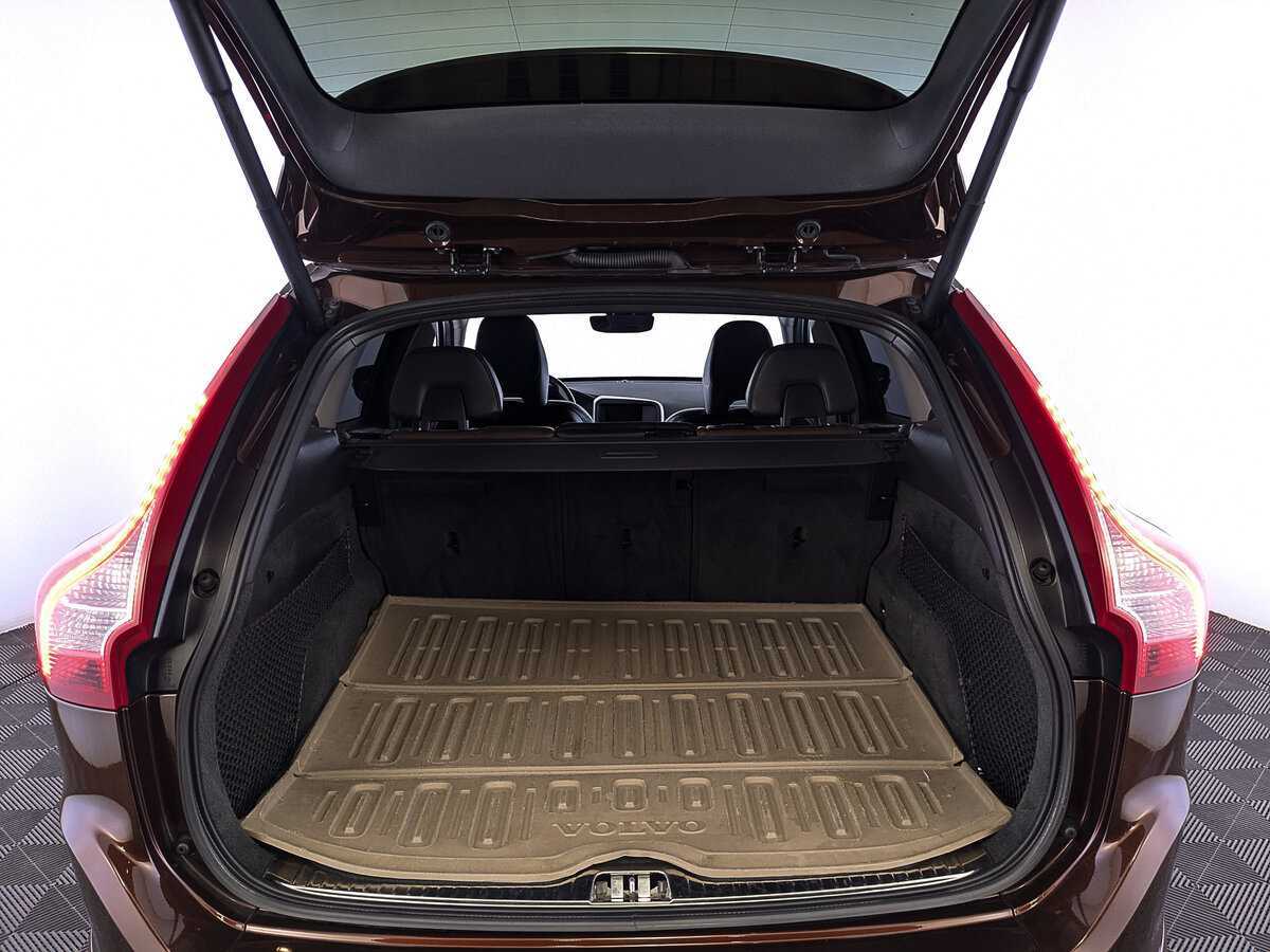 Volvo XC60 с пробегом — 2014 год. Фото: #9