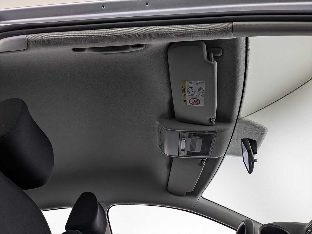 Volkswagen Polo с пробегом — 2015 год. Фото: #22