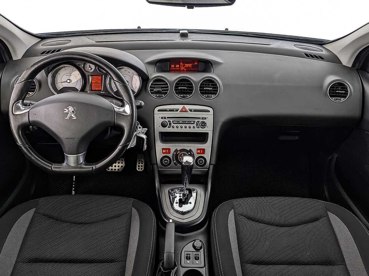 Peugeot 408 с пробегом — 2016 год. Фото: #11