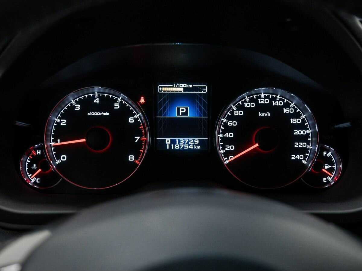 Subaru Outback с пробегом — 2012 год. Фото: #22