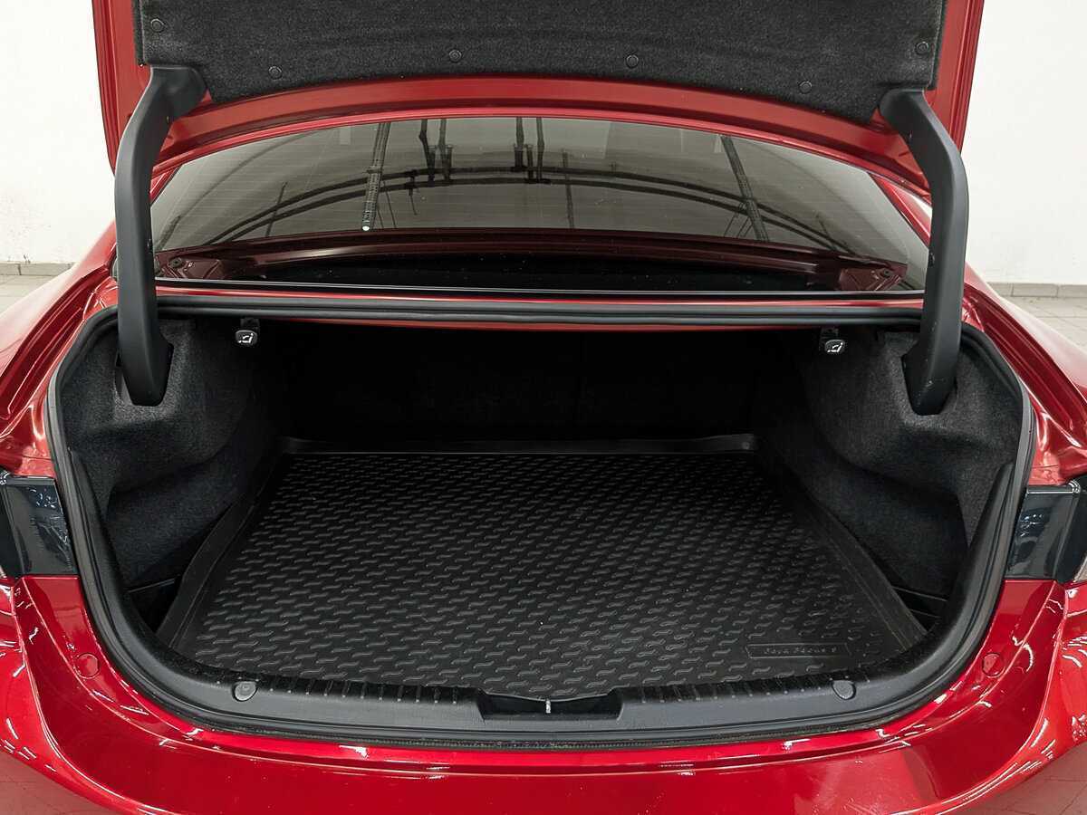 Mazda 6 с пробегом — 2018 год. Фото: #9