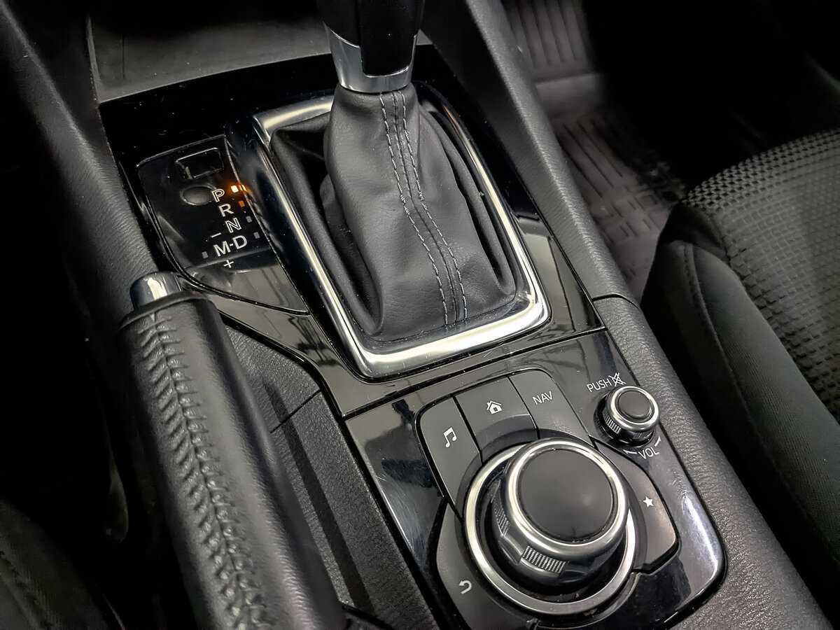 Mazda 3 с пробегом — 2018 год. Фото: #24