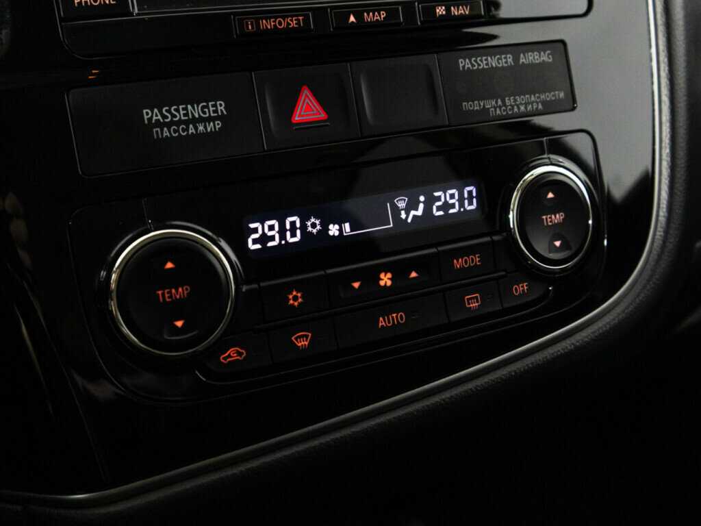 Mitsubishi Outlander с пробегом — 2016 год. Фото: #17