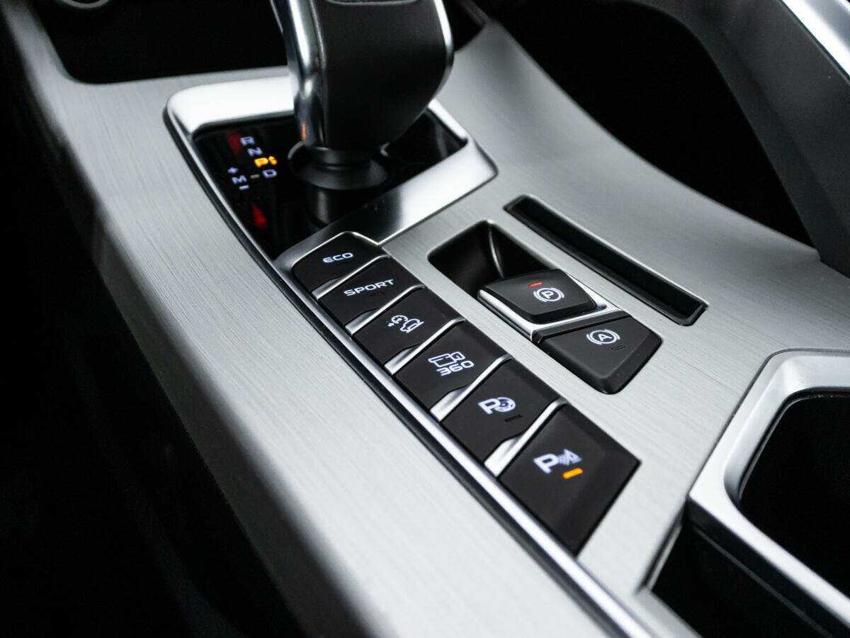 Geely Coolray с пробегом — 2022 год. Фото: #17