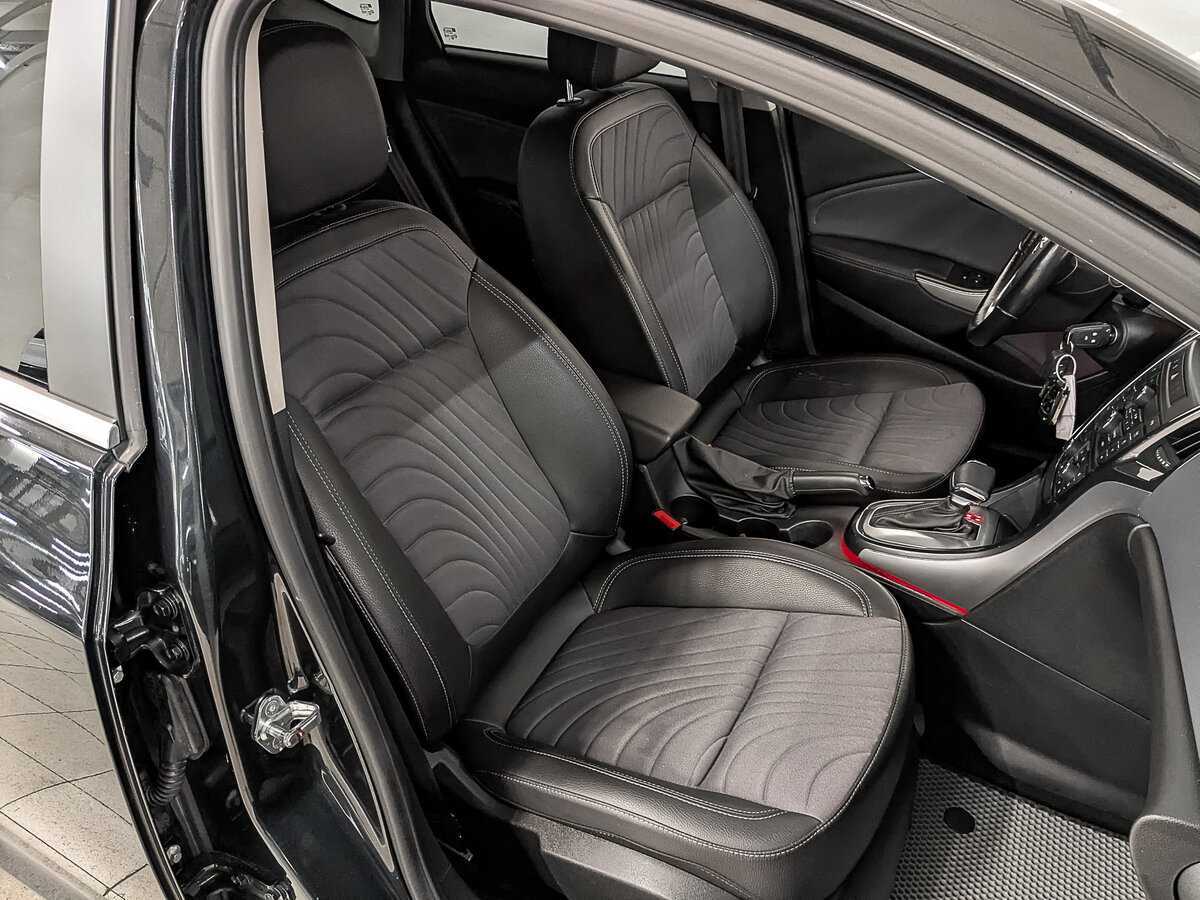 Opel Astra с пробегом — 2014 год. Фото: #20