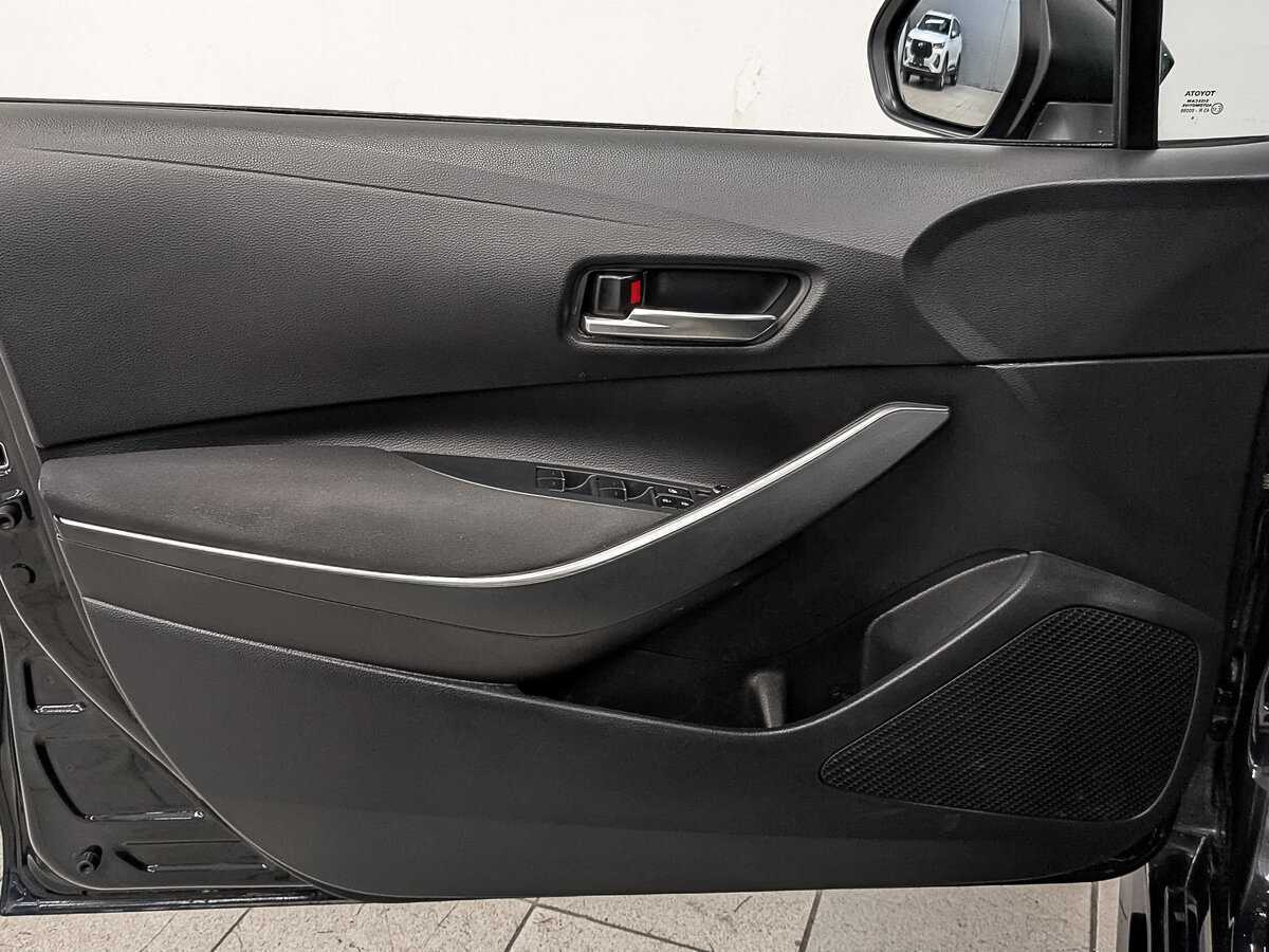 Toyota Corolla с пробегом — 2019 год. Фото: #18