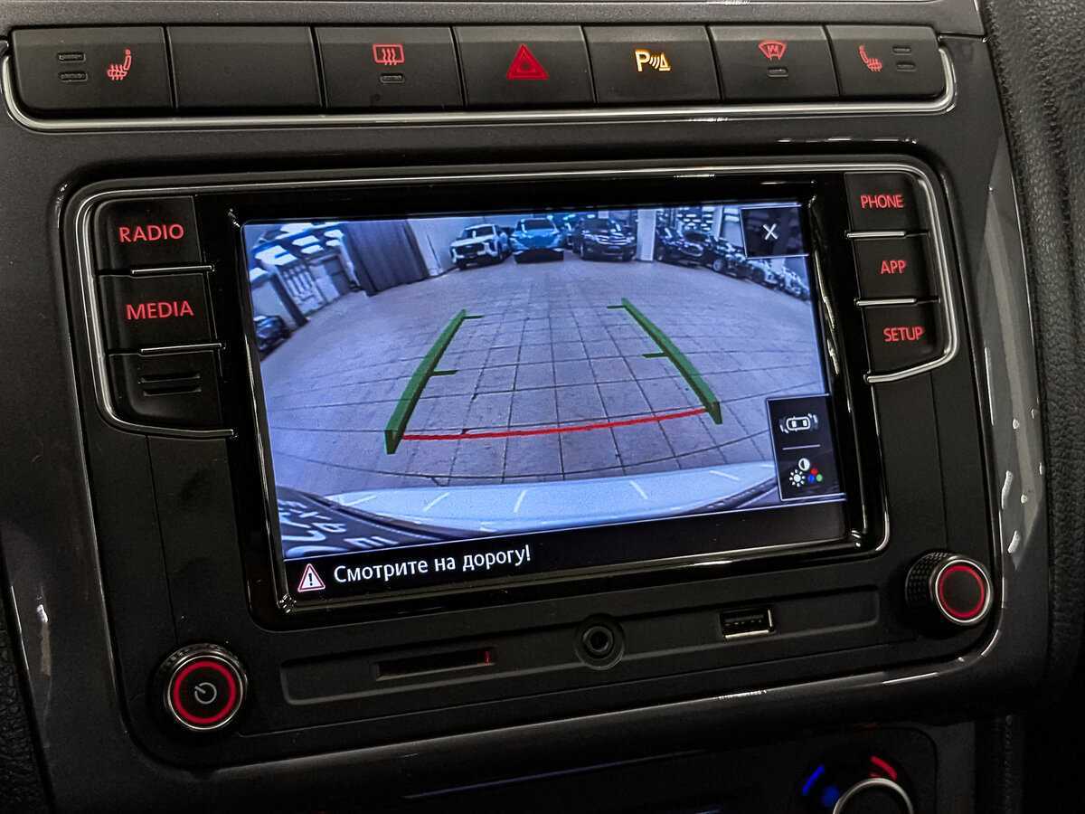 Volkswagen Polo с пробегом — 2018 год. Фото: #25