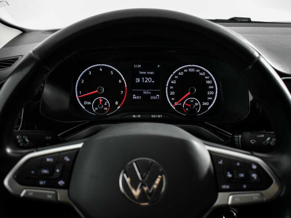 Volkswagen Polo с пробегом — 2020 год. Фото: #20